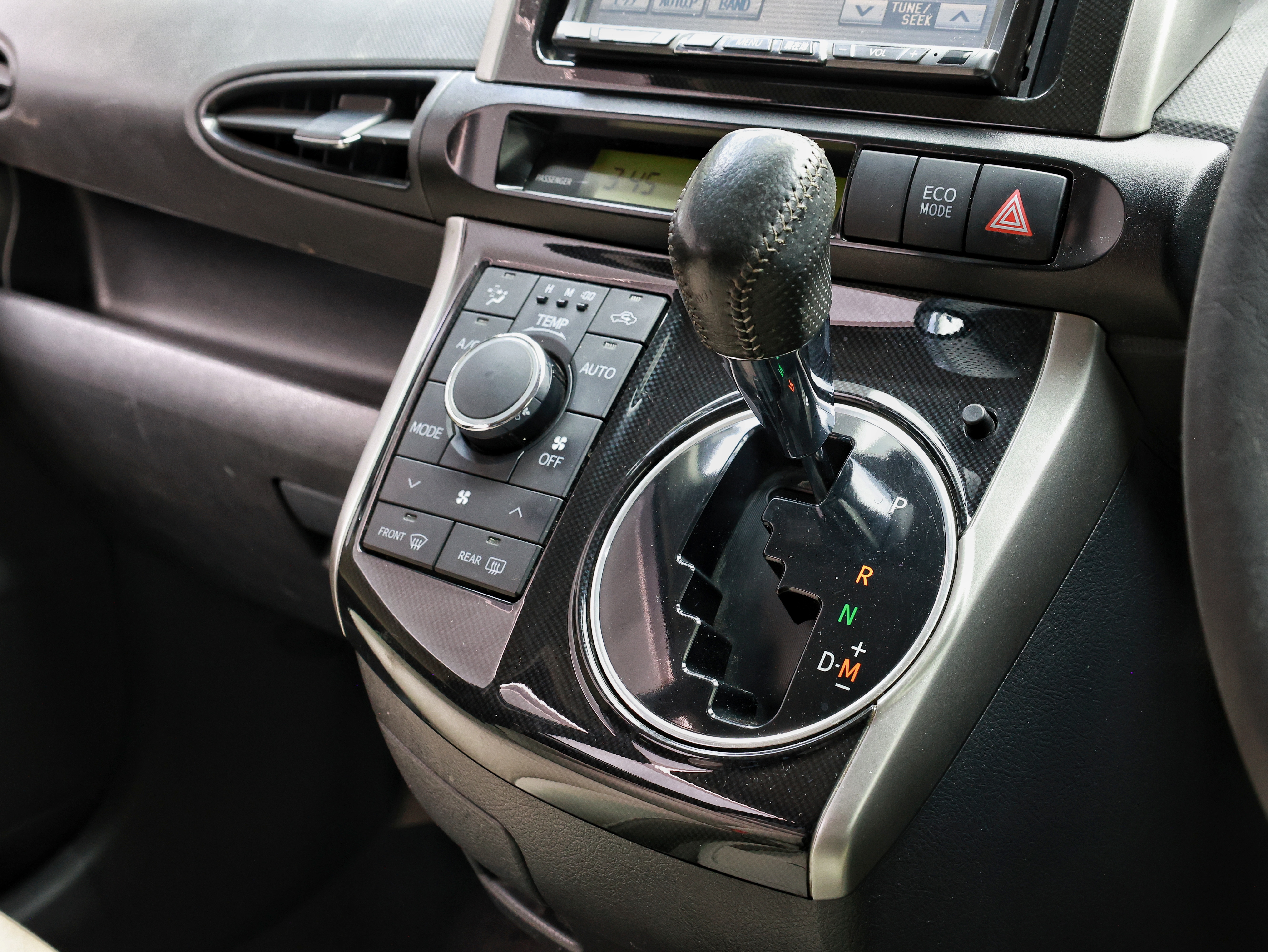 2013 Toyota Wish 1.8G image-11