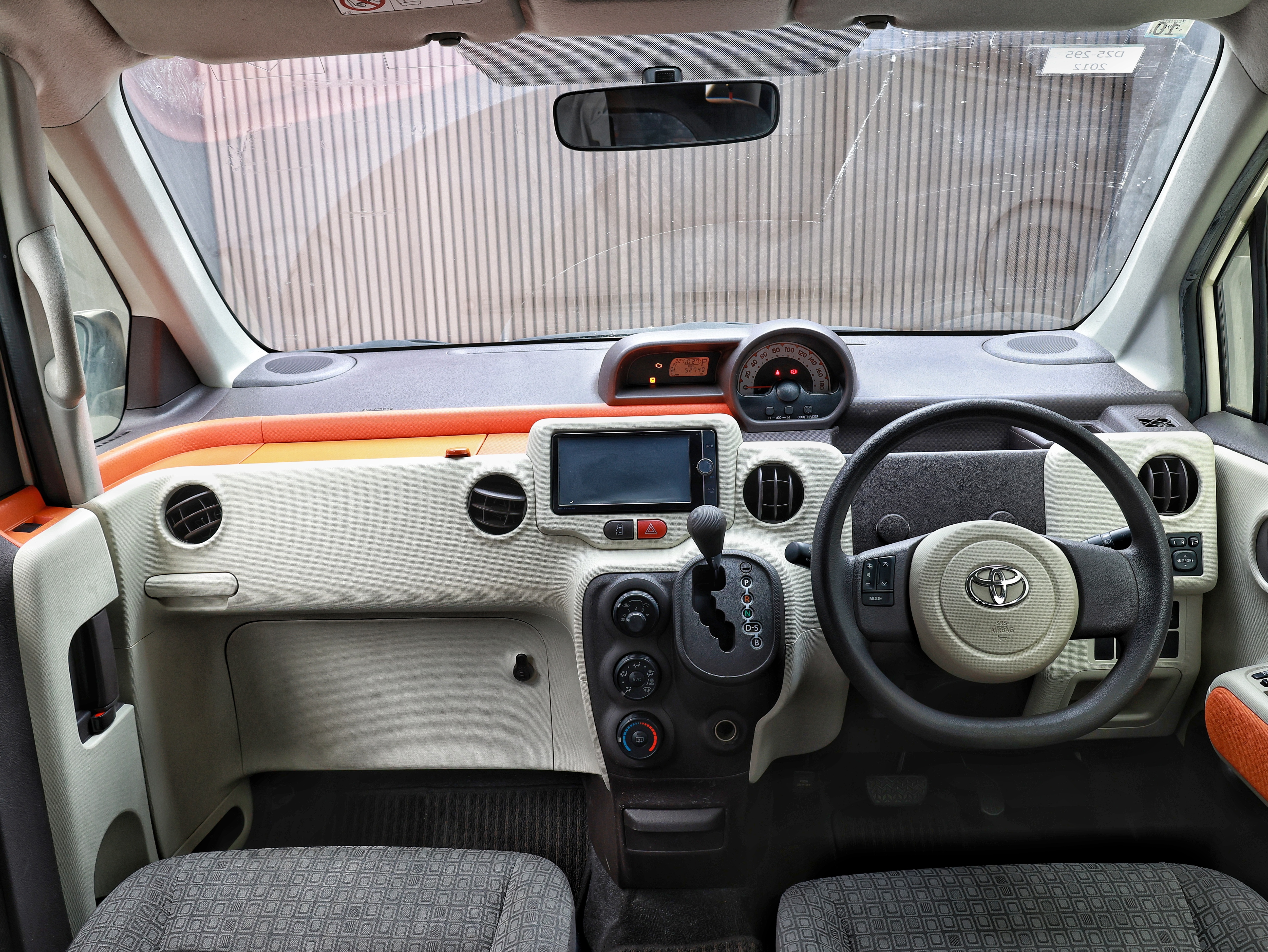 2012 Toyota Porte X image-7