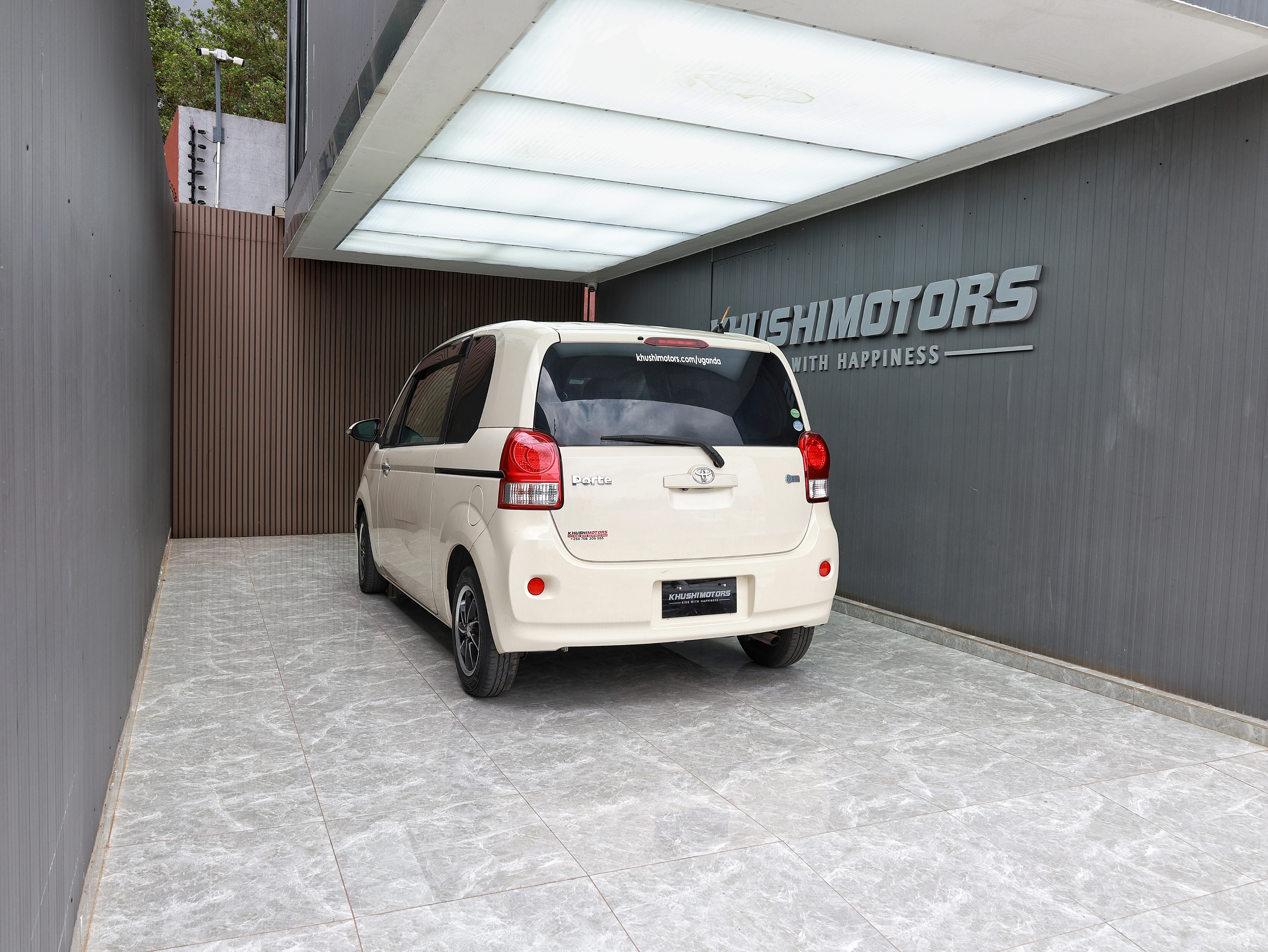2012 Toyota Porte X image-4