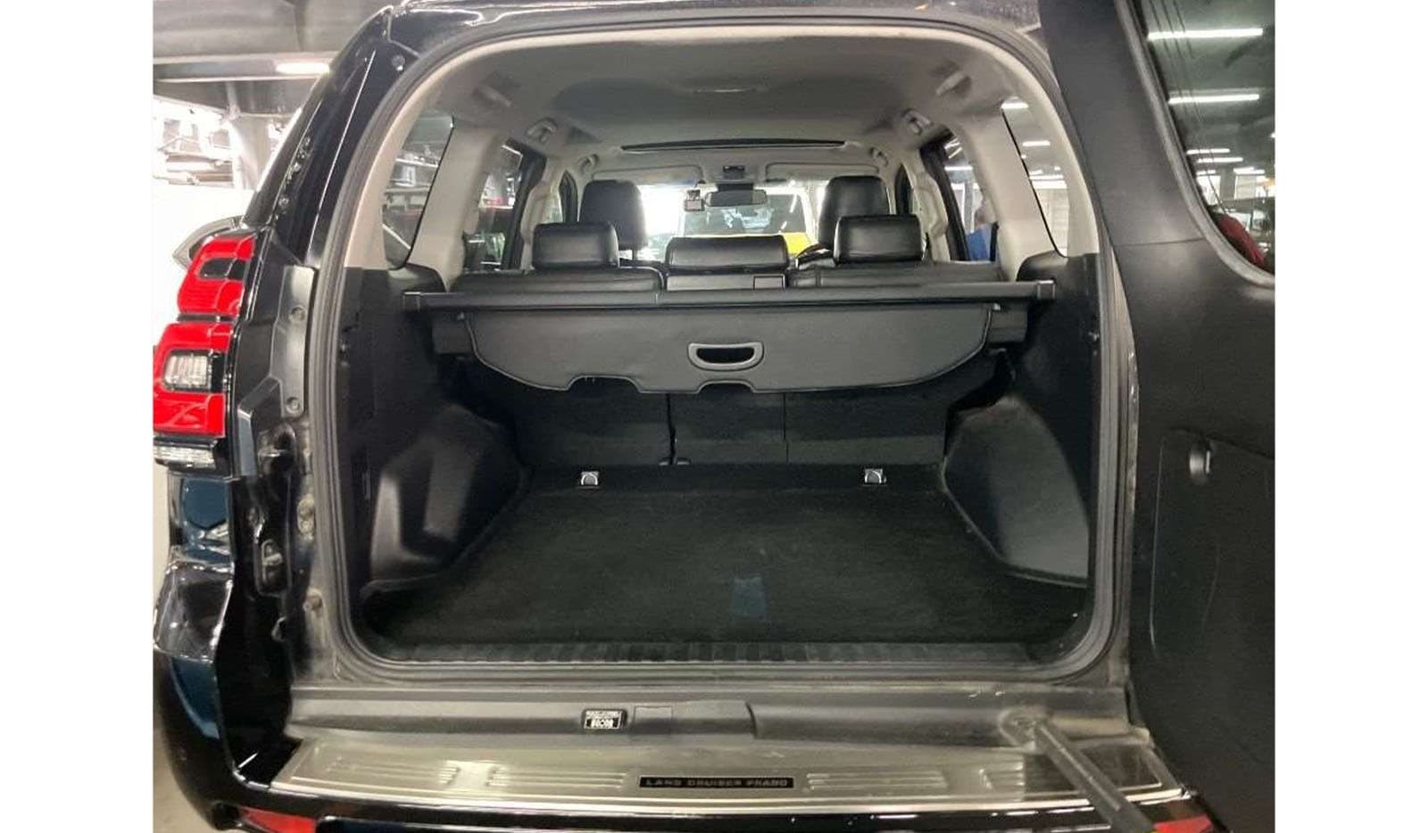 2017 Toyota Land Cruiser Prado TX image-7