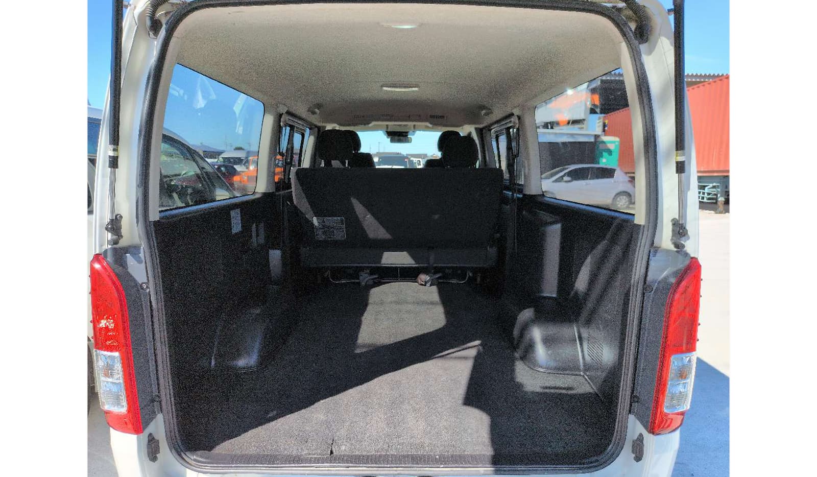 2019 Toyota Hiace Van image-9