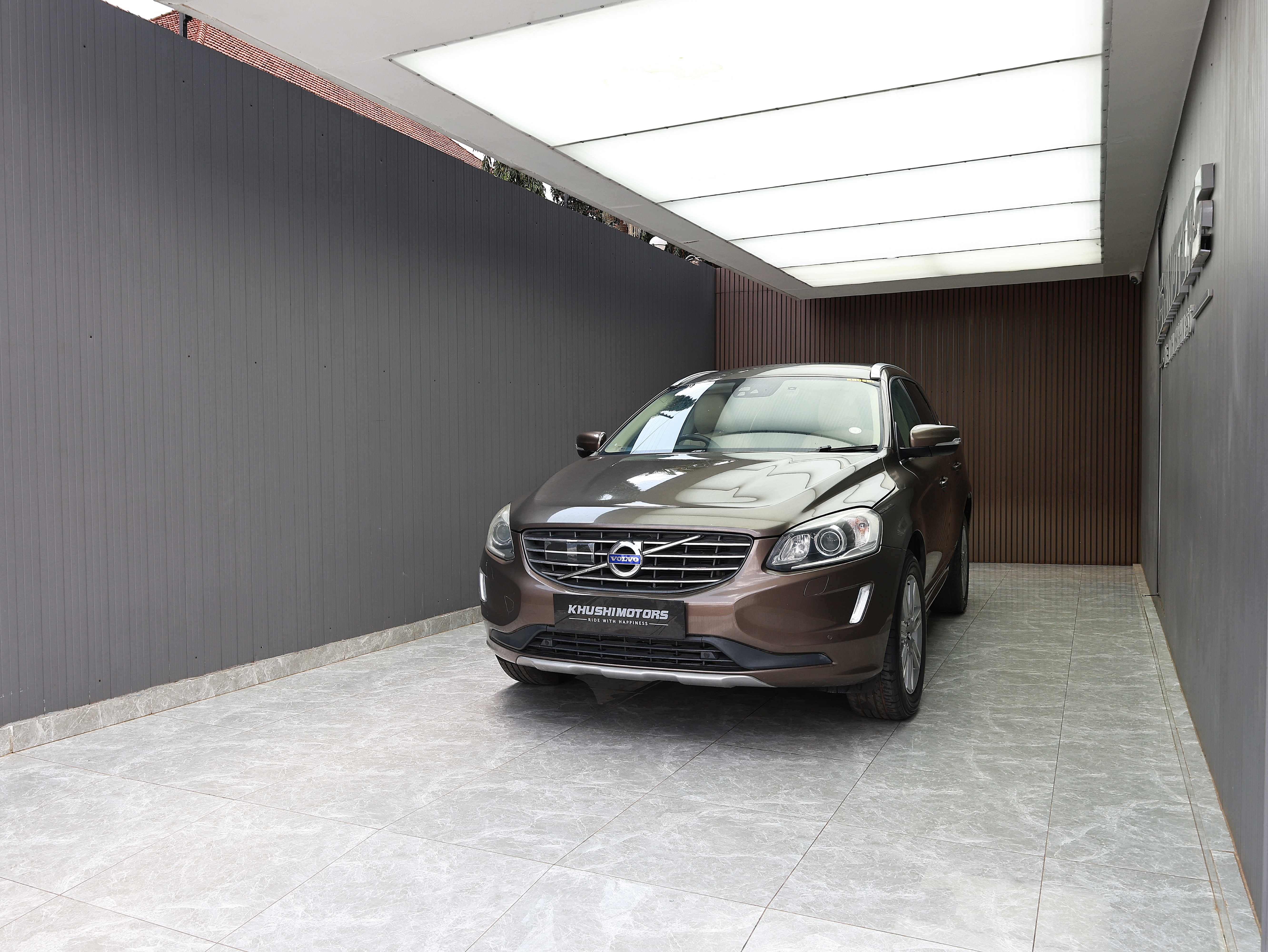 2016 Volvo XC60 SE 4WD T5 Awd image-3