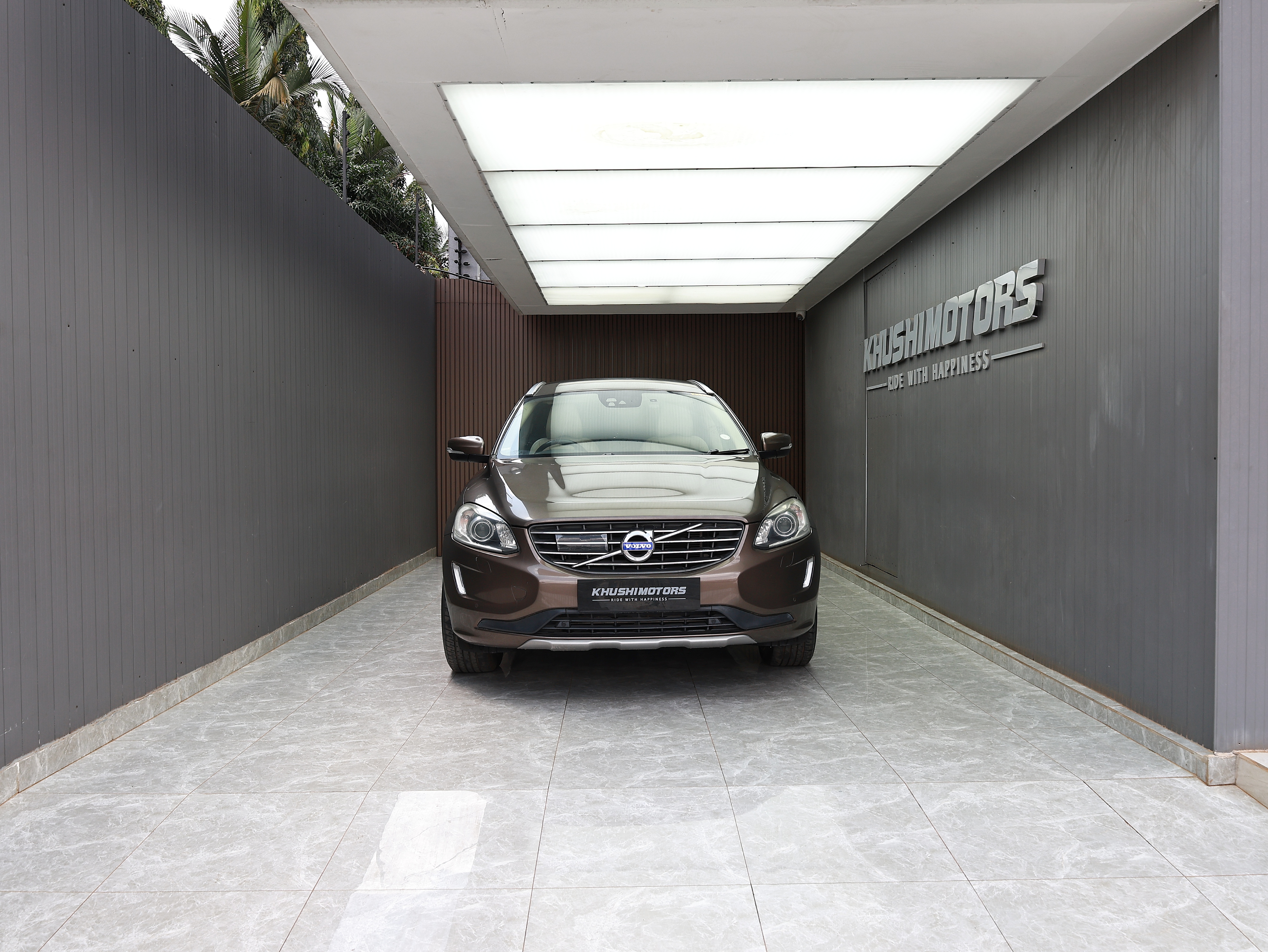 2016 Volvo XC60 SE 4WD T5 Awd image-2