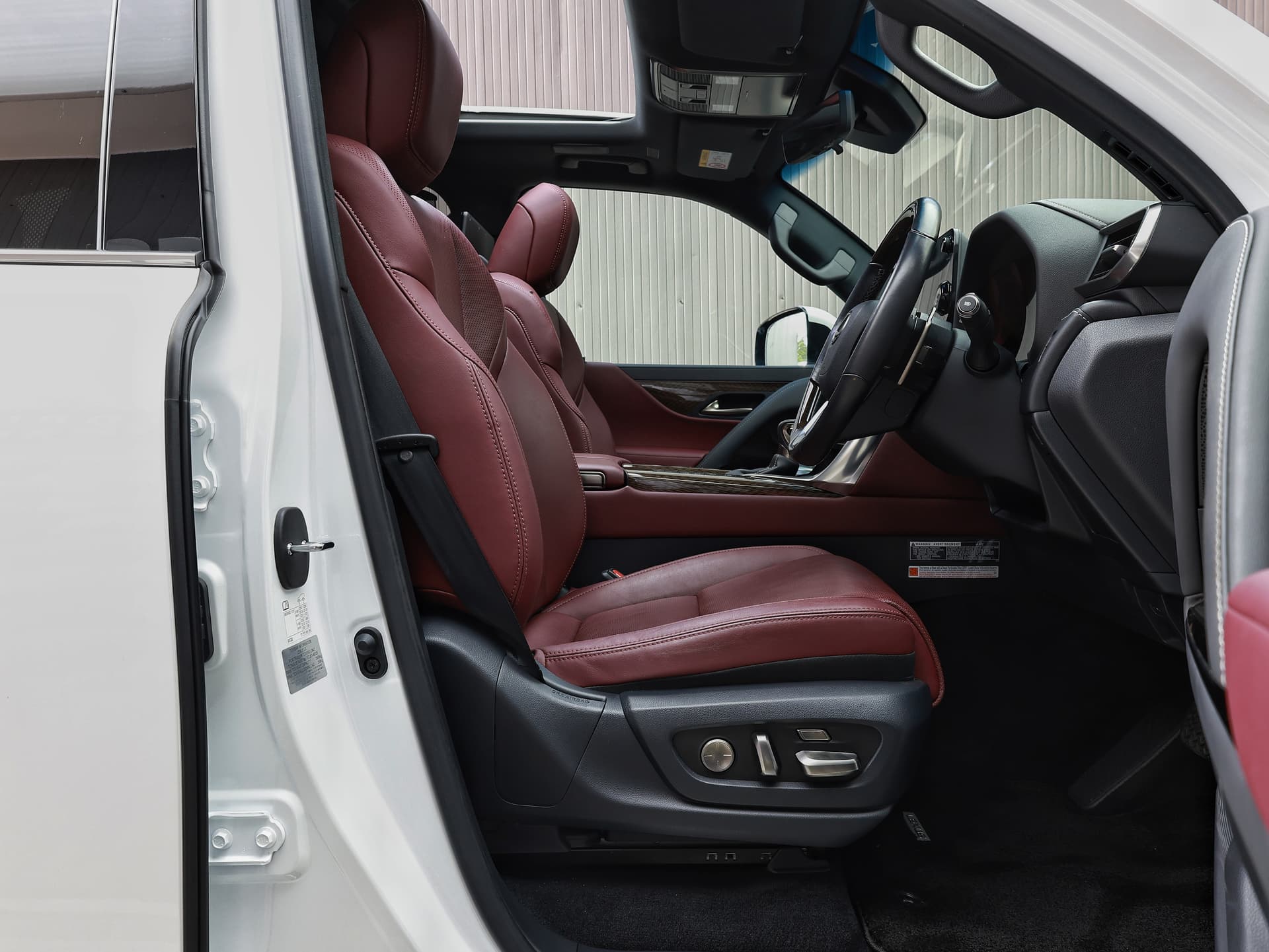2022 Lexus Lx500d image-7