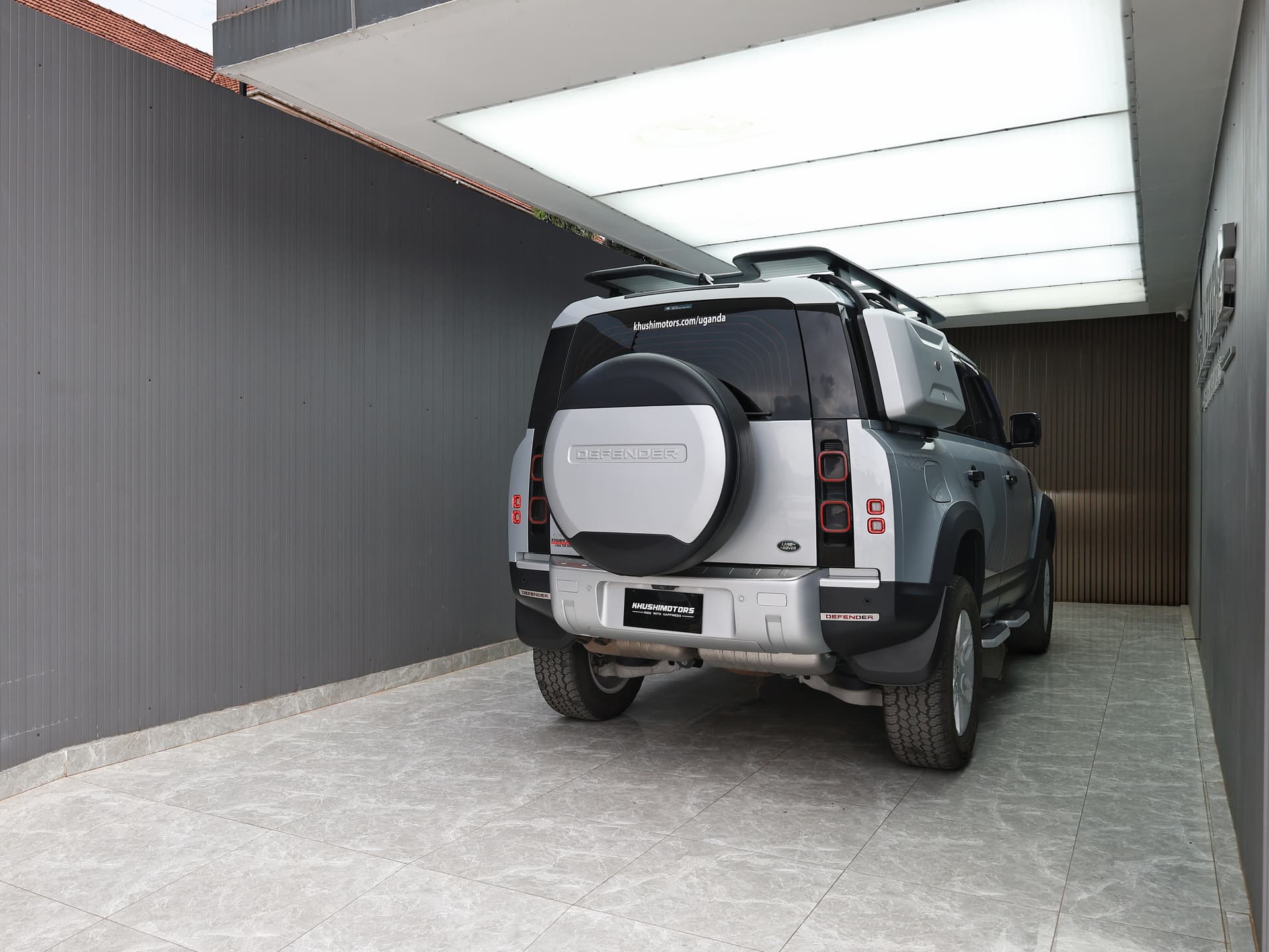 2021 Land Rover Defender image-6