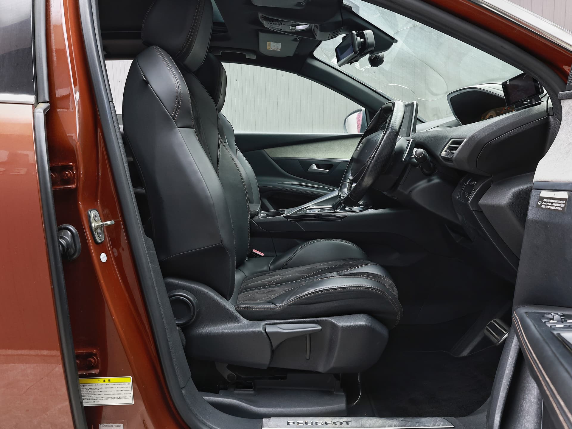 2017 Peugeot 3008 Gt Blue Dhi image-7