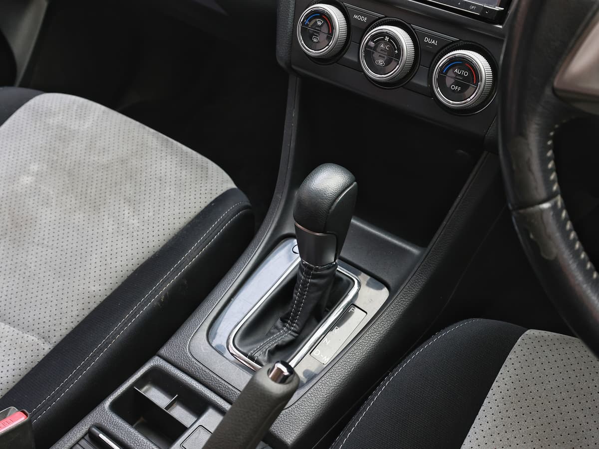 2013 Subaru ImprezaXV L Eyesight image-10