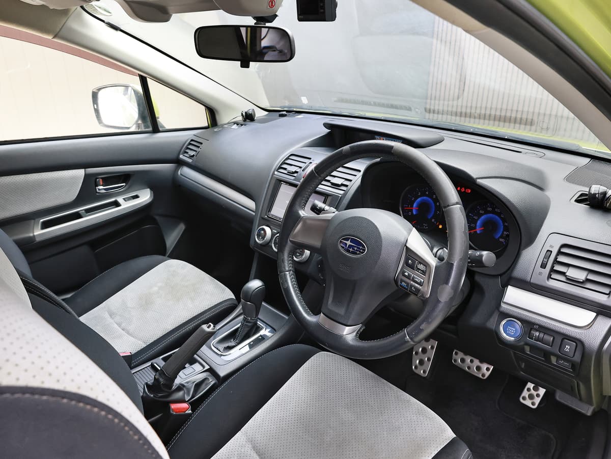 2013 Subaru ImprezaXV L Eyesight image-8