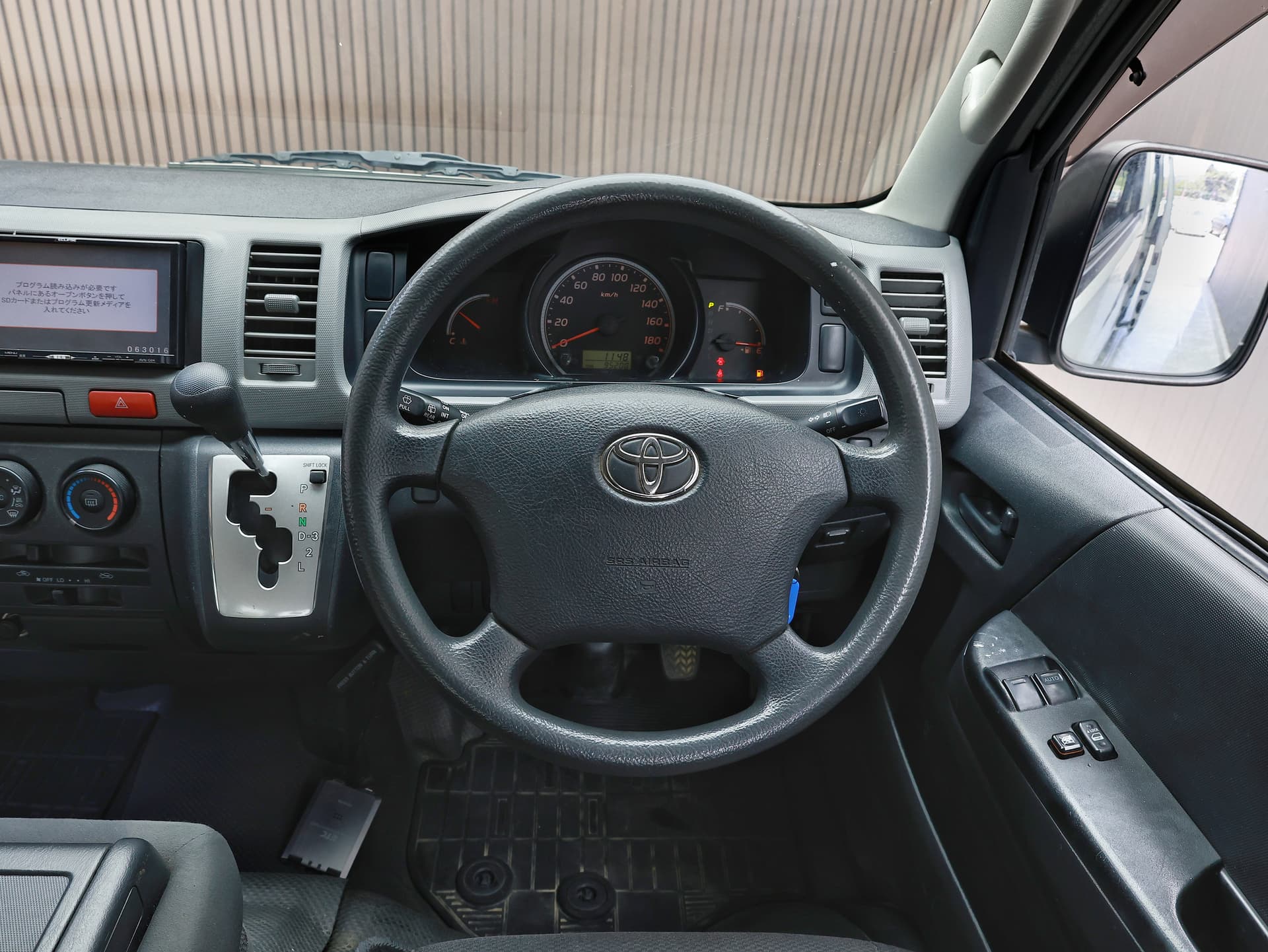 2013 Toyota Hiace Long DX image-8