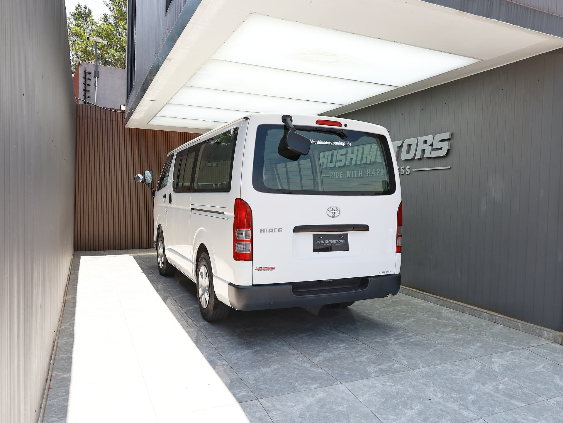 2013 Toyota Hiace Long DX image-6
