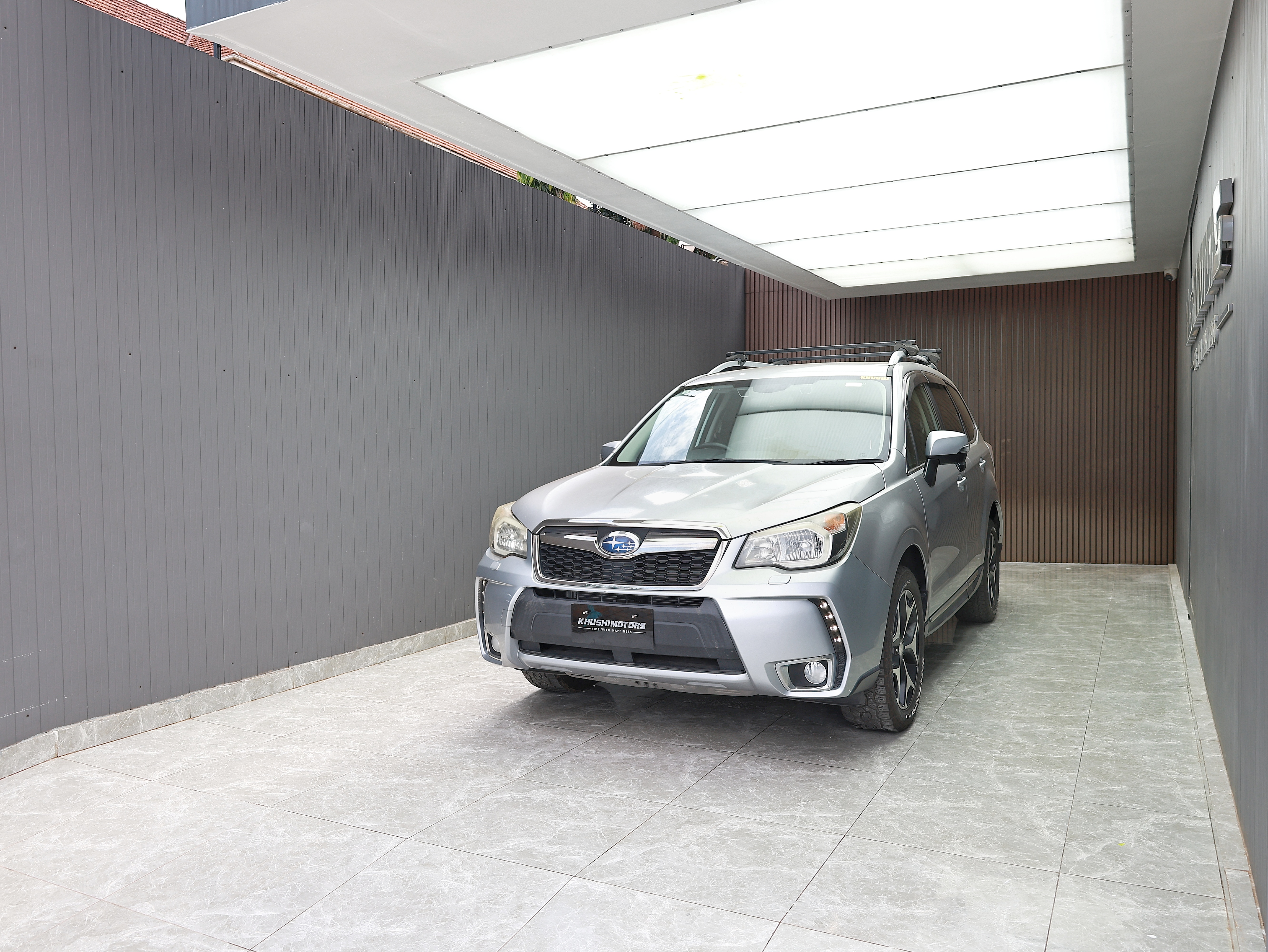 2013 Subaru Forester 2.0XT EYESIGHT image-3