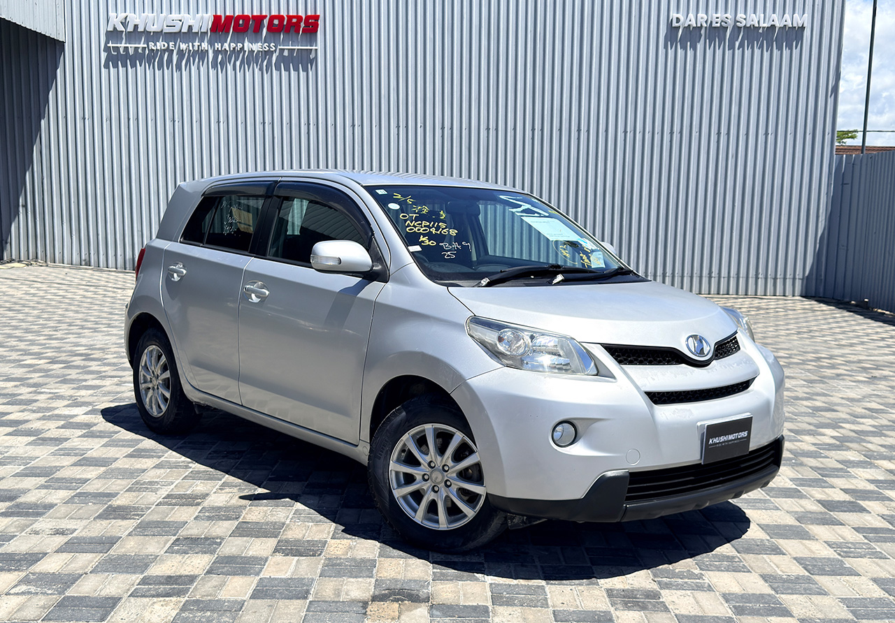 2008 Toyota IST 150G image-1