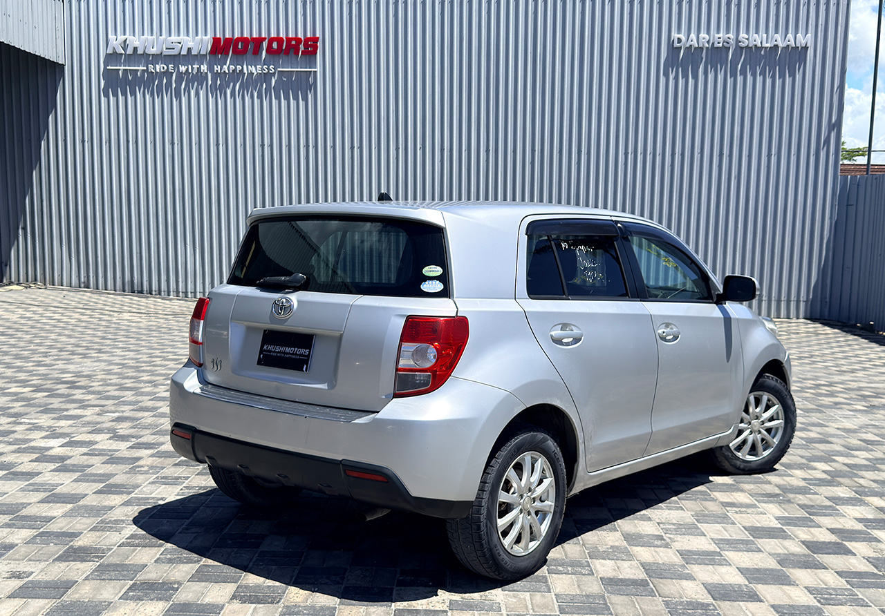 2008 Toyota IST 150G image-6