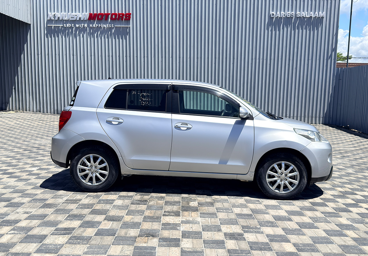 2008 Toyota IST 150G image-7