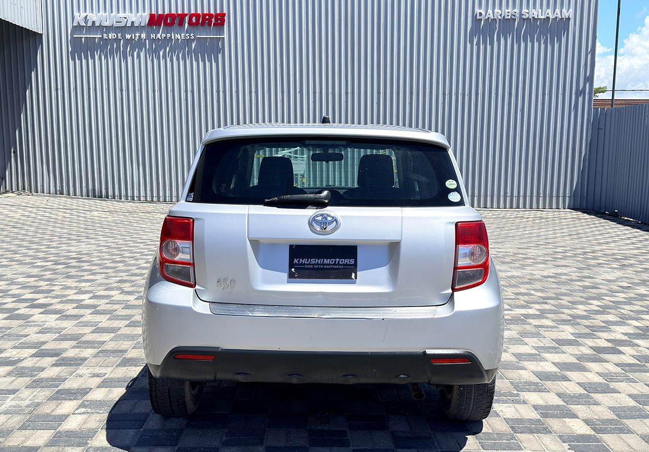 2008 Toyota IST 150G image-5