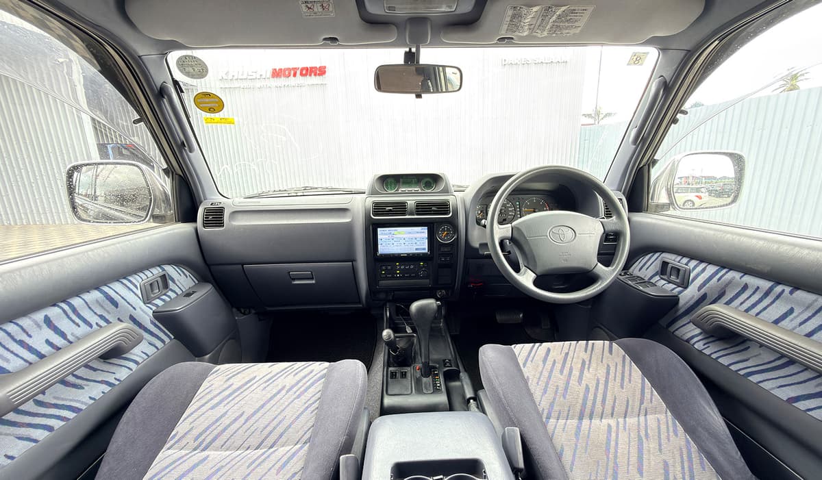 1997 Toyota Land Cruiser Prado TX image-9