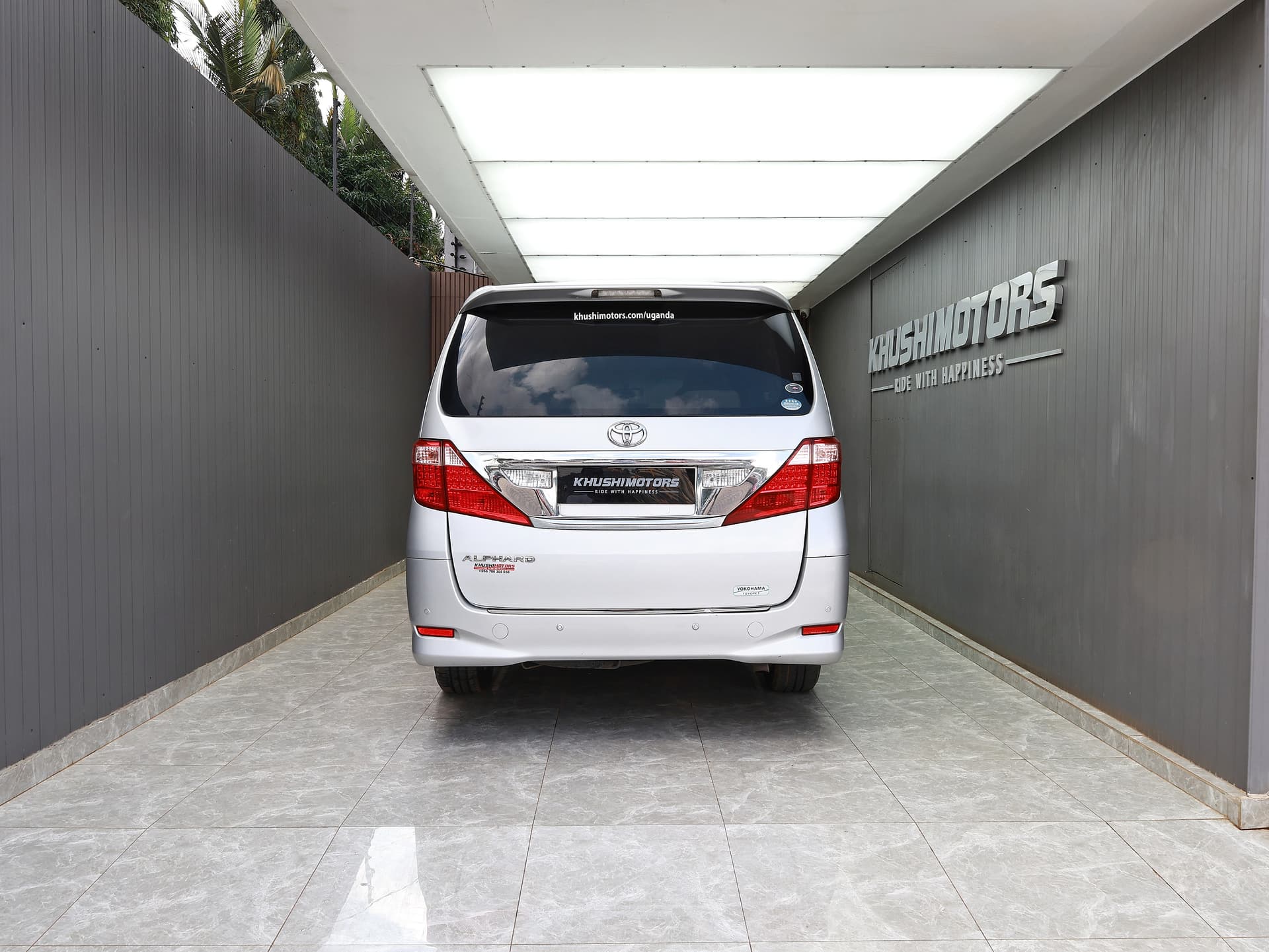 2010 Toyota Alphard 240X image-5