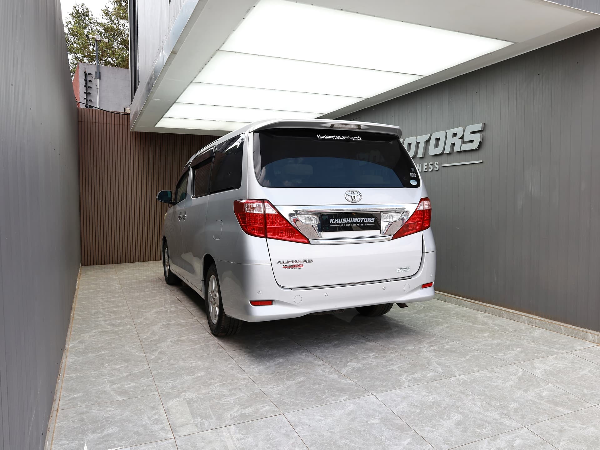 2010 Toyota Alphard 240X image-6
