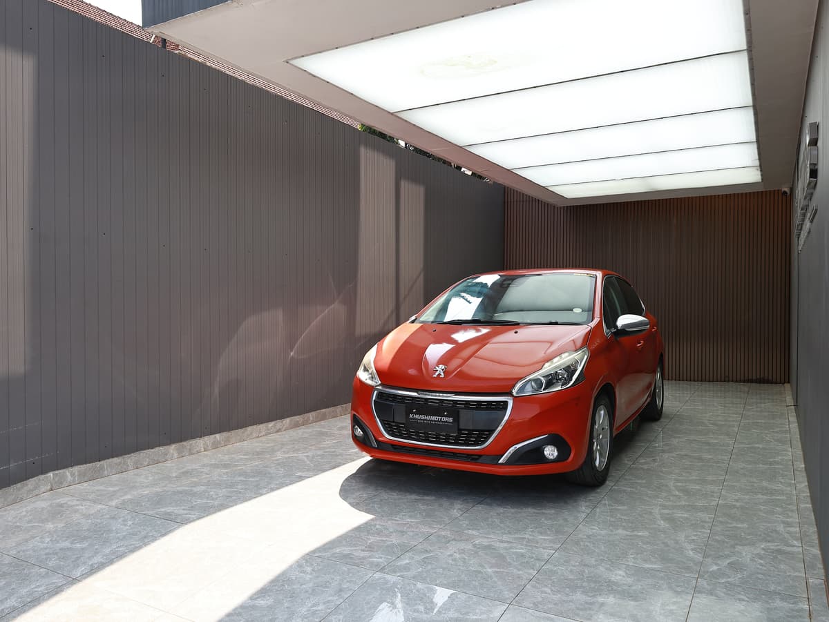 2016 Peugeot 208 Allure image-3