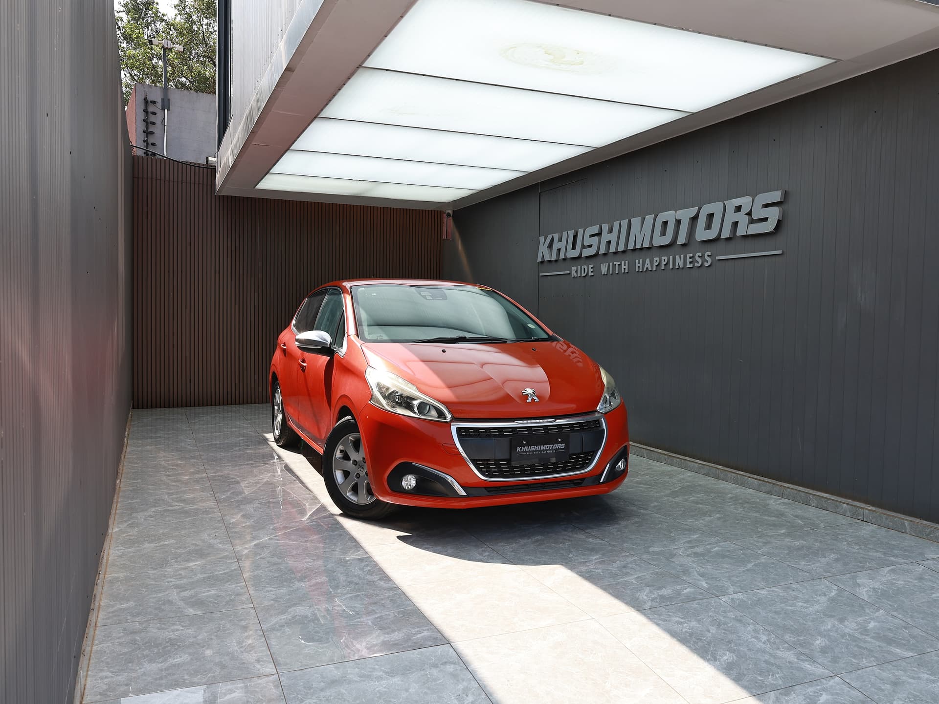 2016 Peugeot 208 Allure image-1