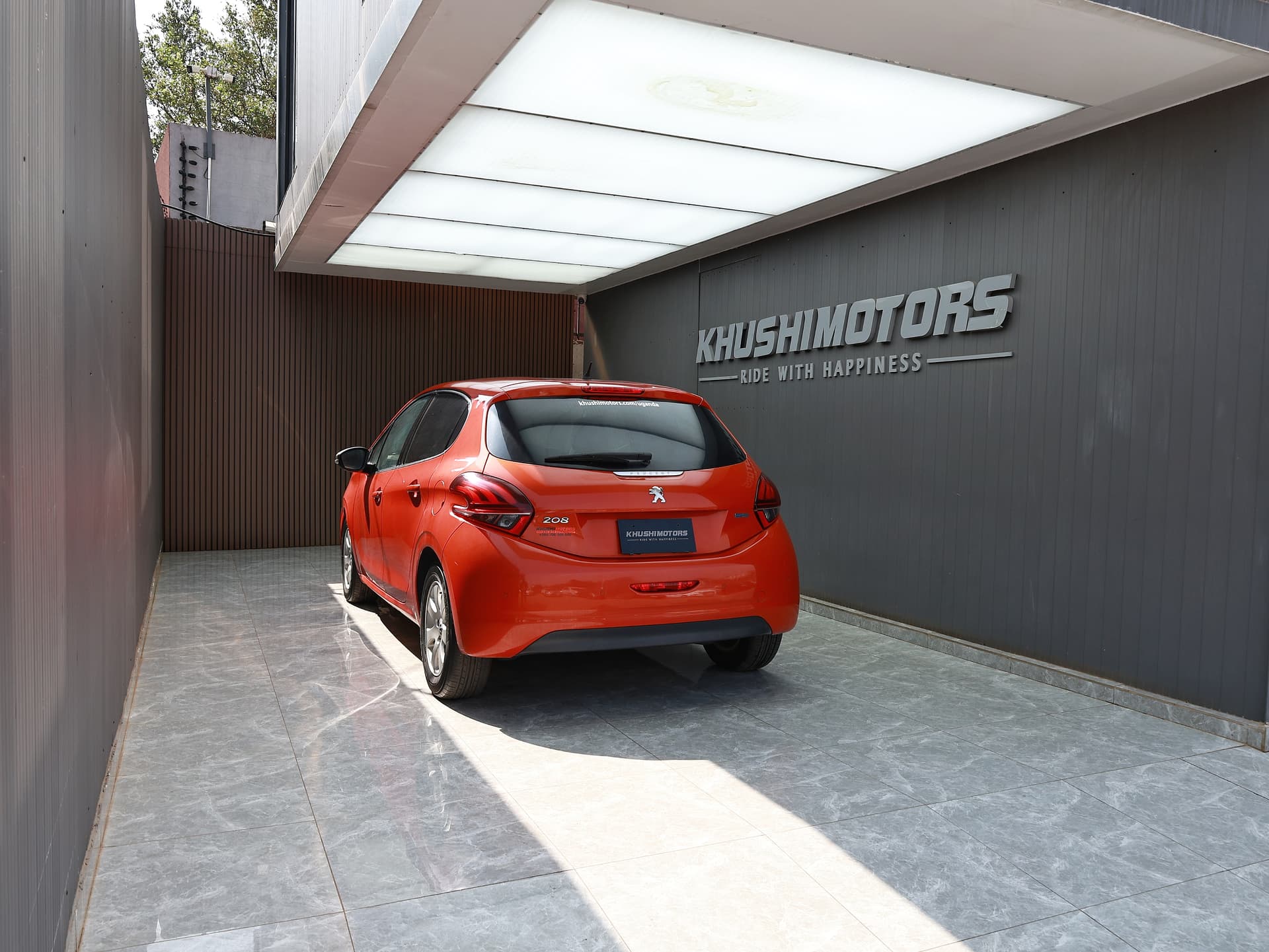 2016 Peugeot 208 Allure image-4