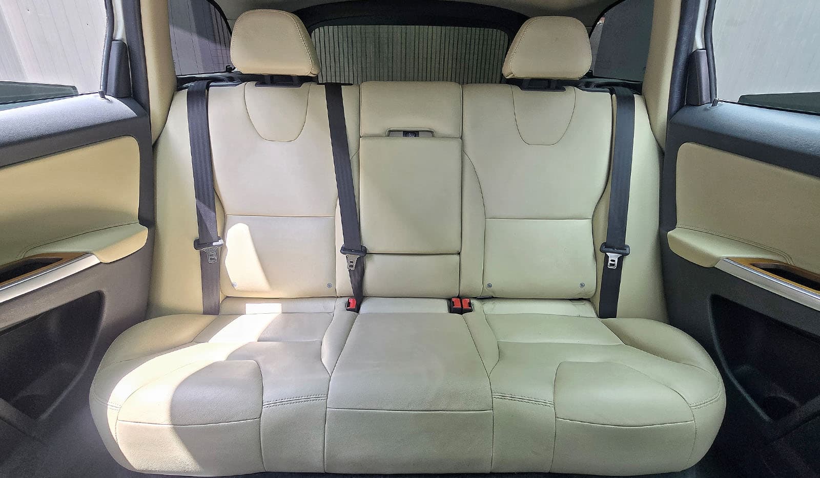 2017 Volvo XC60 D4 Clasic image-13