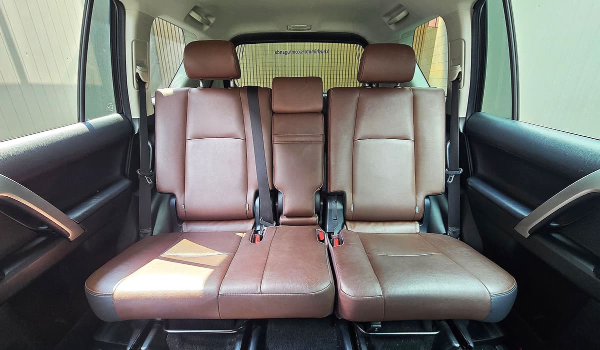 2013 Toyota Land Cruiser Prado TX image-12