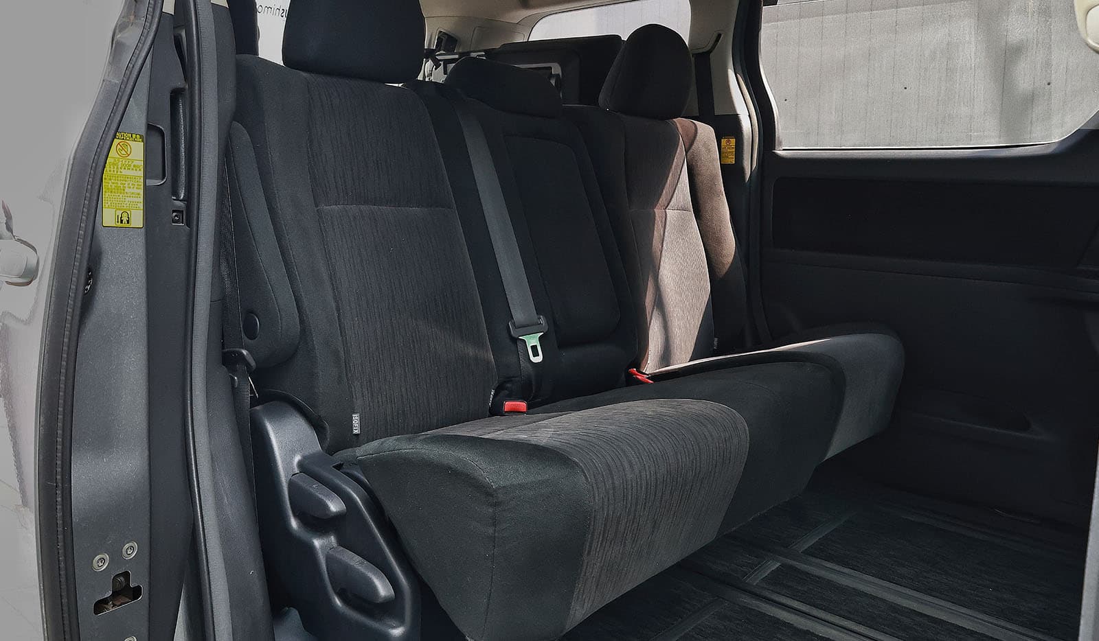 2012 Toyota Alphard 240S image-13
