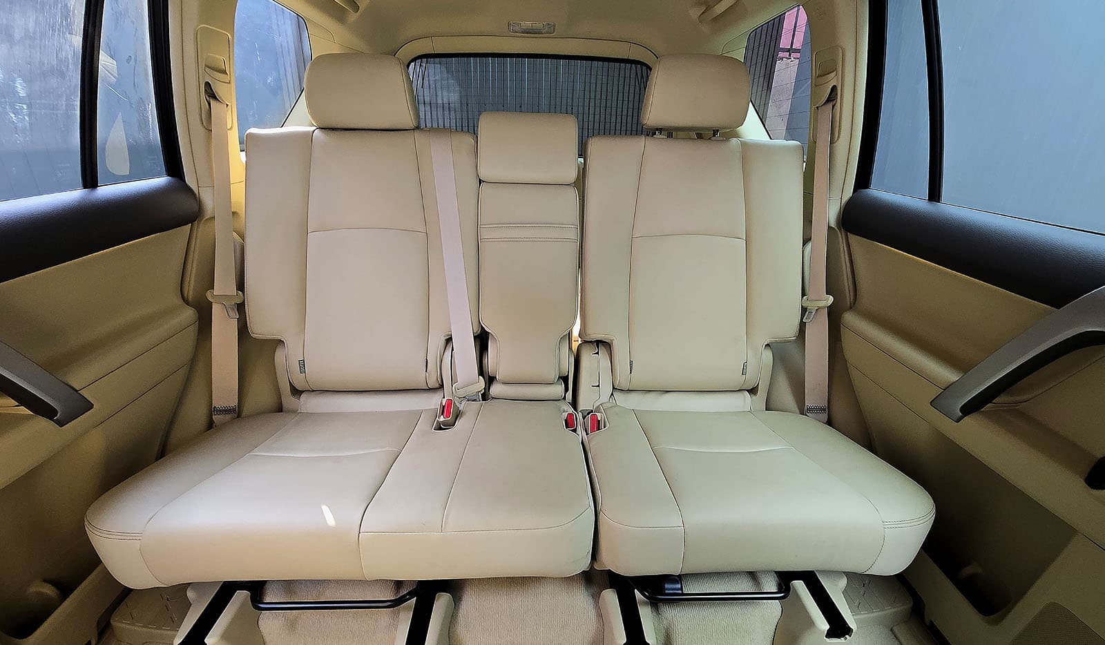 2017 Toyota Land Cruiser Prado image-12