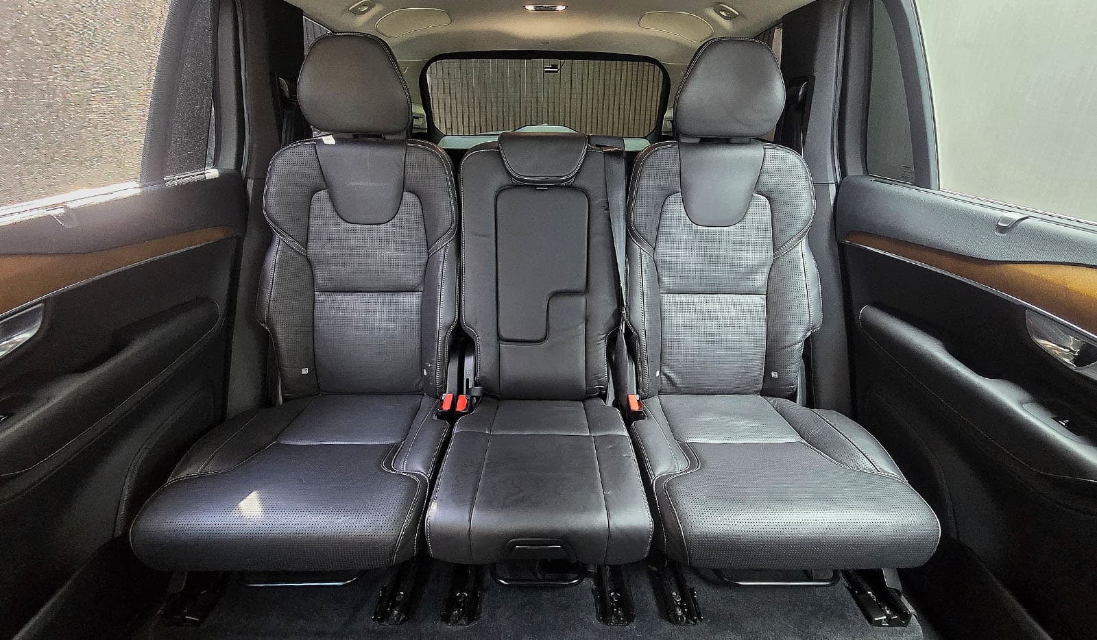 2017 Volvo XC90 T6 AWD INSCRIPTION image-12