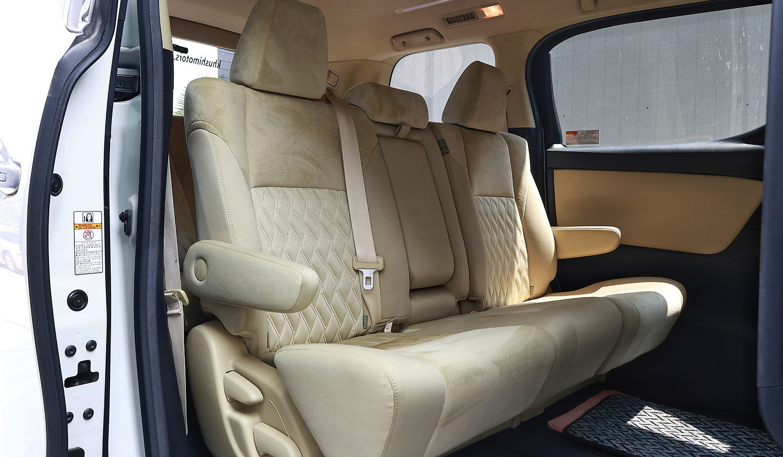 2018 Toyota Alphard X image-14