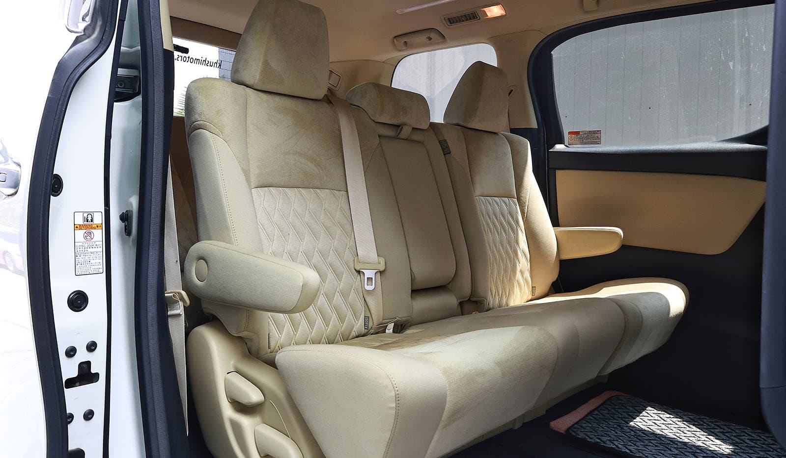2018 Toyota Alphard X image-14