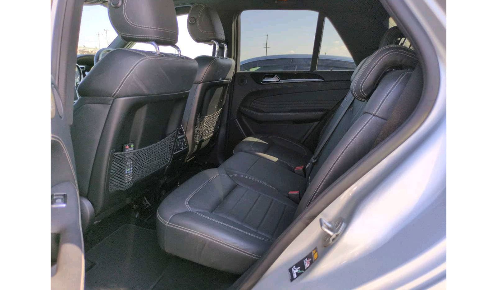 2012 Mercedes-Benz ML-Class BlueTEC 4MATIC AMG Sports Package image-8