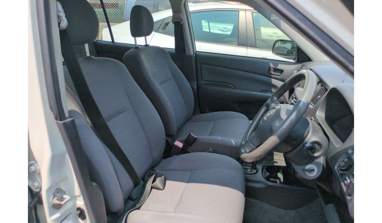 2013 Toyota Succeed Van UL image-5