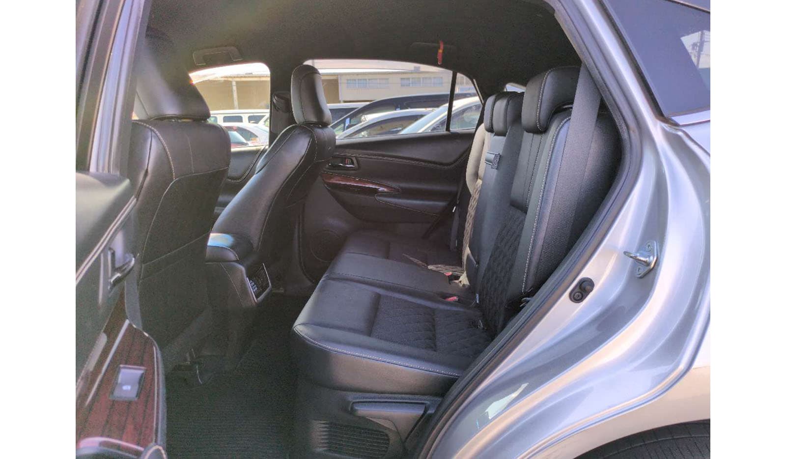 2014 Toyota Harrier Premium 4WD image-6