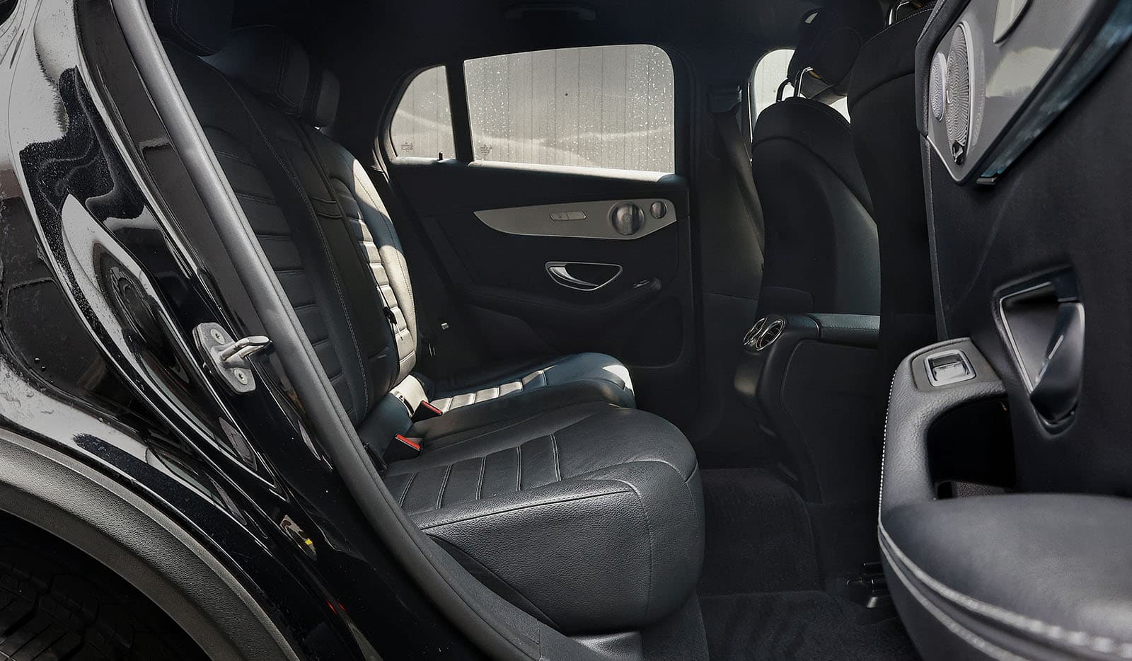 2017 Mercedes-Benz Glc 220d 4MATIC Coupe Sports image-11