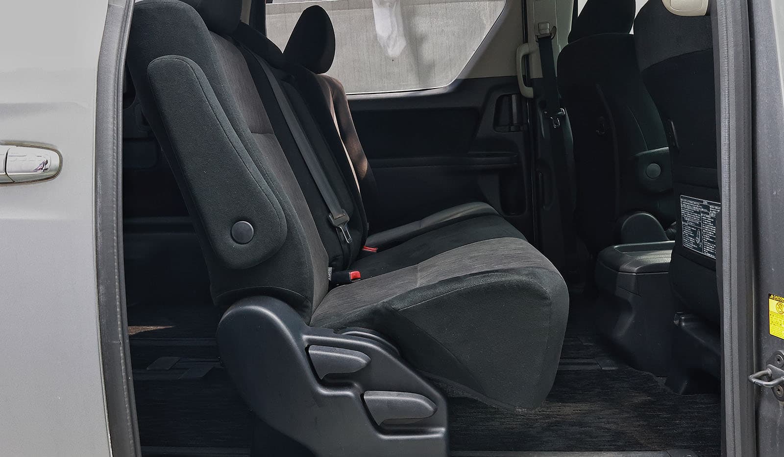 2012 Toyota Alphard 240S image-11