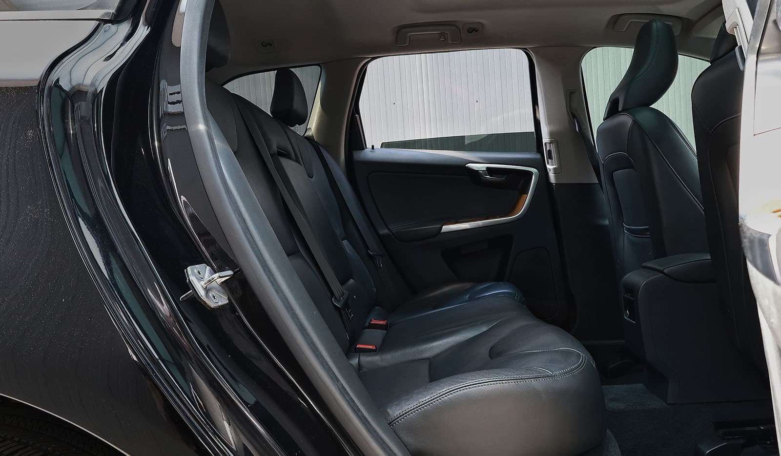 2017 Volvo XC60 D4 CLASSIC image-11