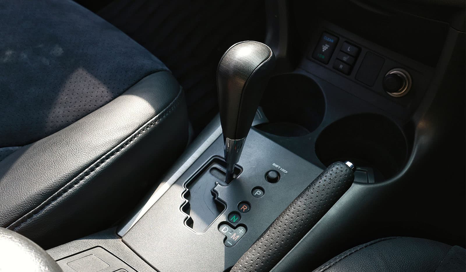 2012 Toyota Vanguard image-10