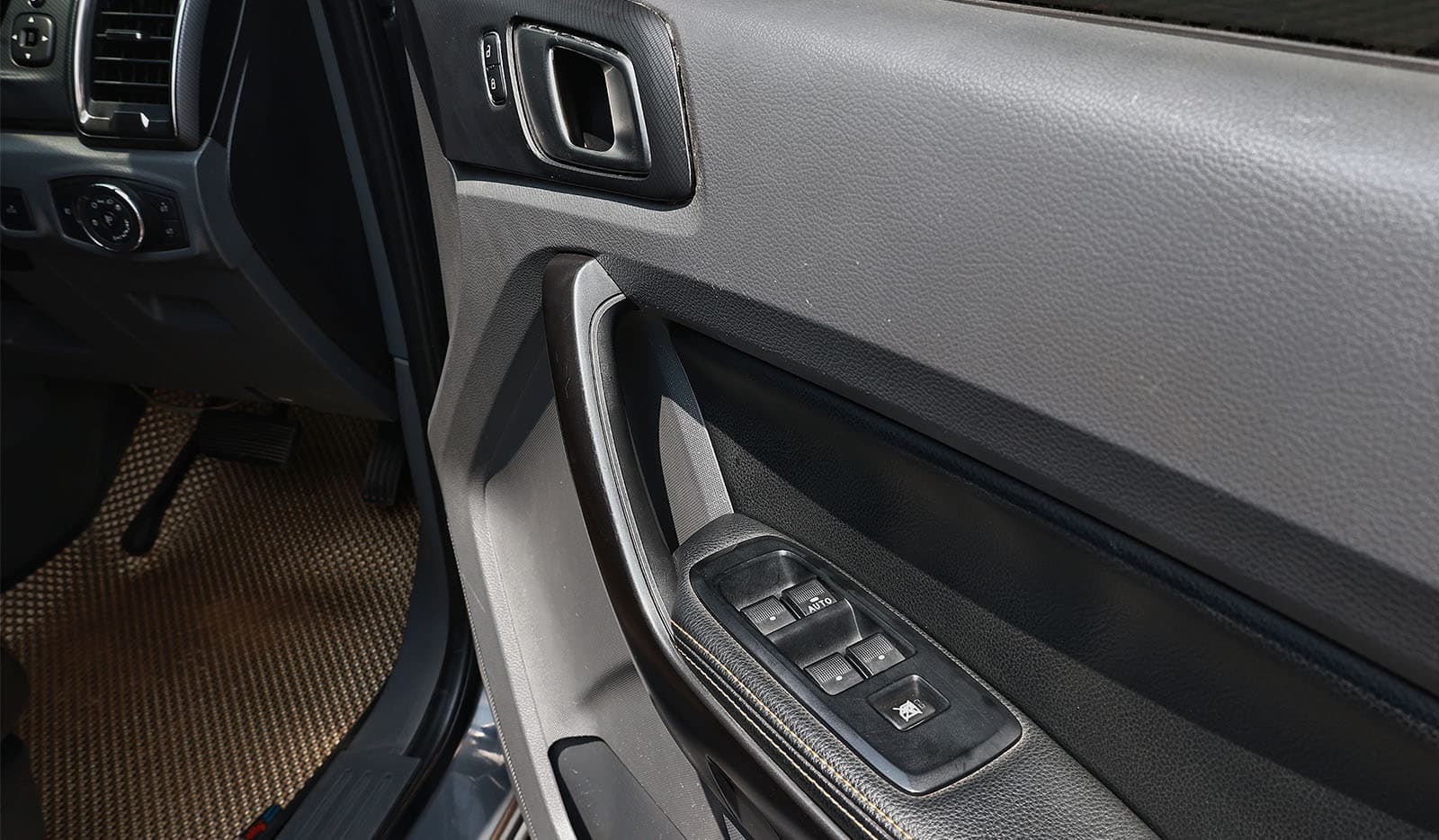 2015 Ford Ranger image-8