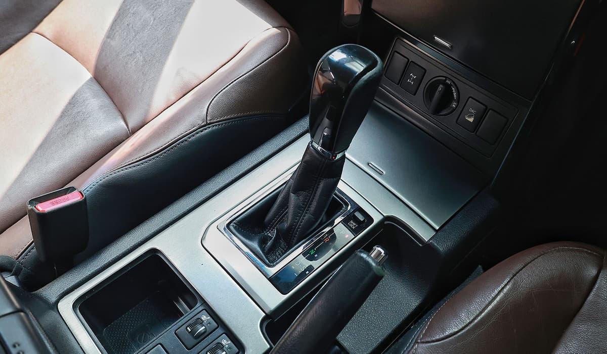 2013 Toyota Land Cruiser Prado TX image-9
