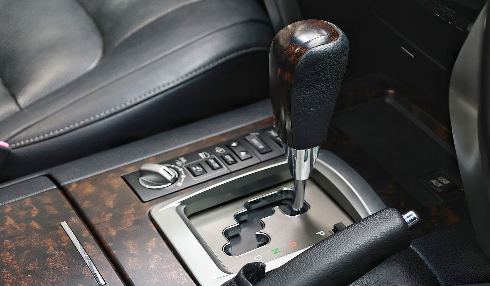 2013 Toyota Land Cruiser 200 ZX image-11