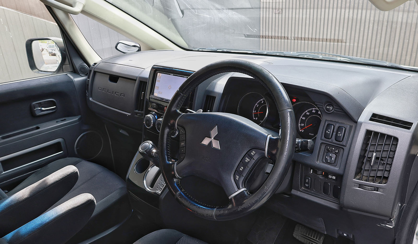 2013 Mitsubishi DelicaD5 Roadest P package image-7