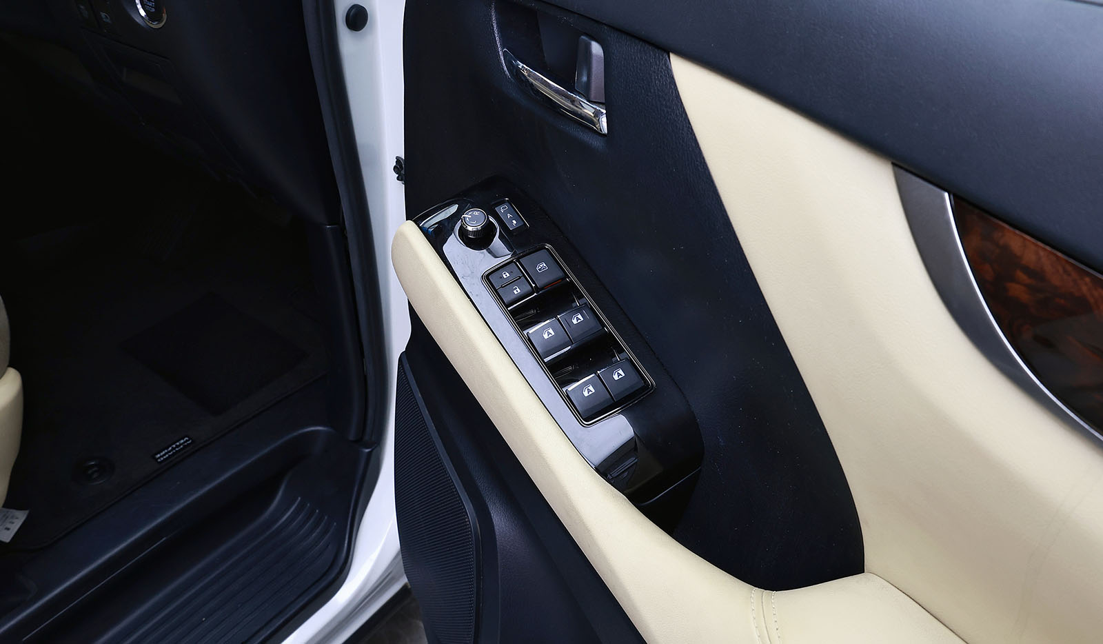 2018 Toyota Alphard X image-11