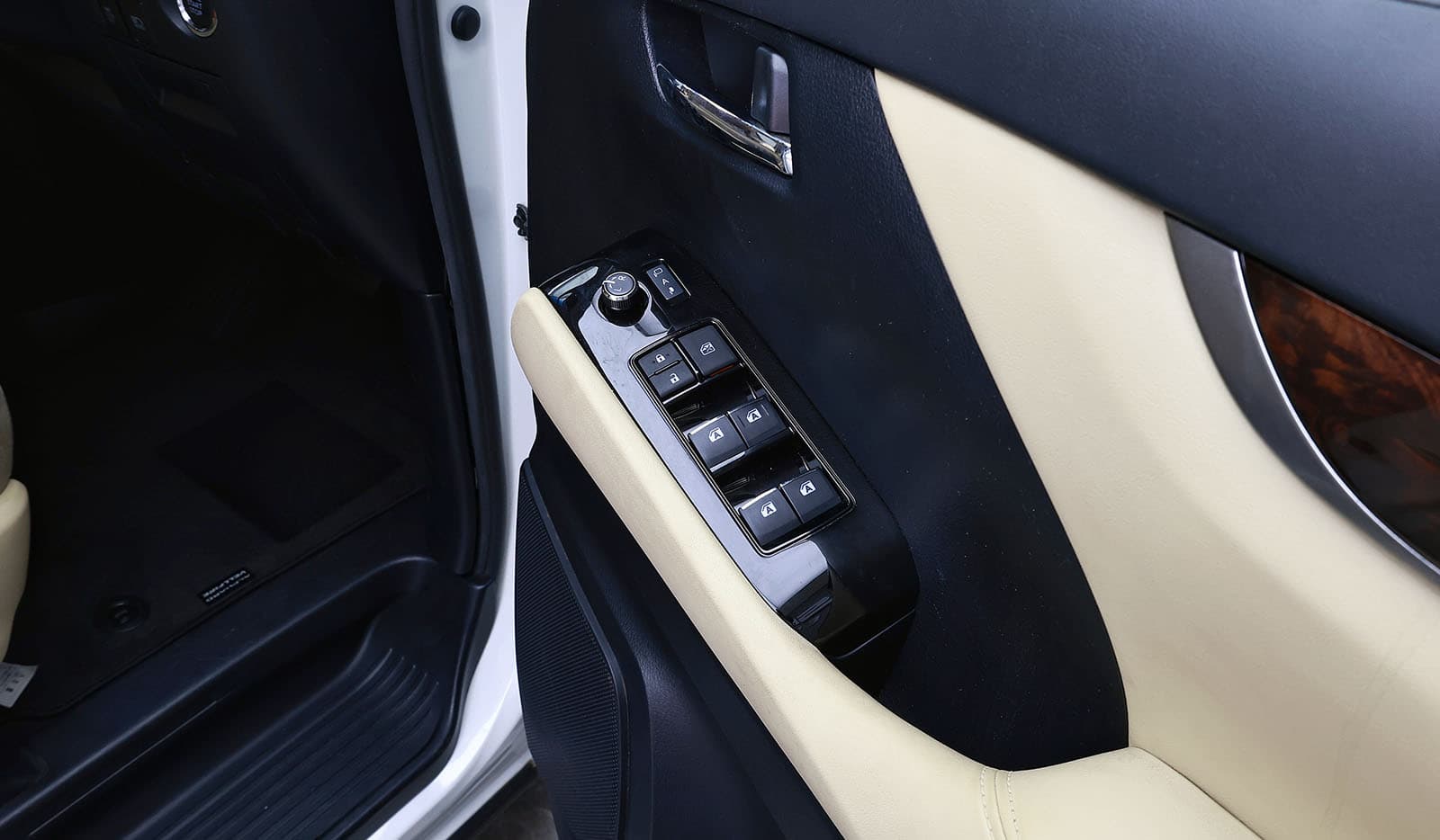 2018 Toyota Alphard X image-11