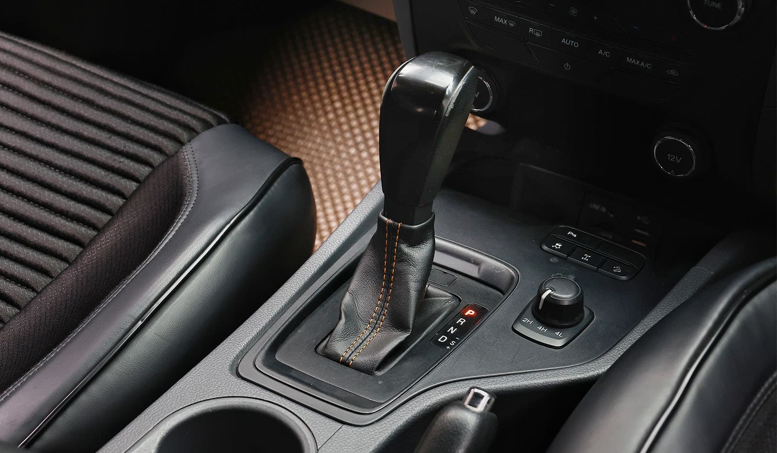 2015 Ford Ranger image-9