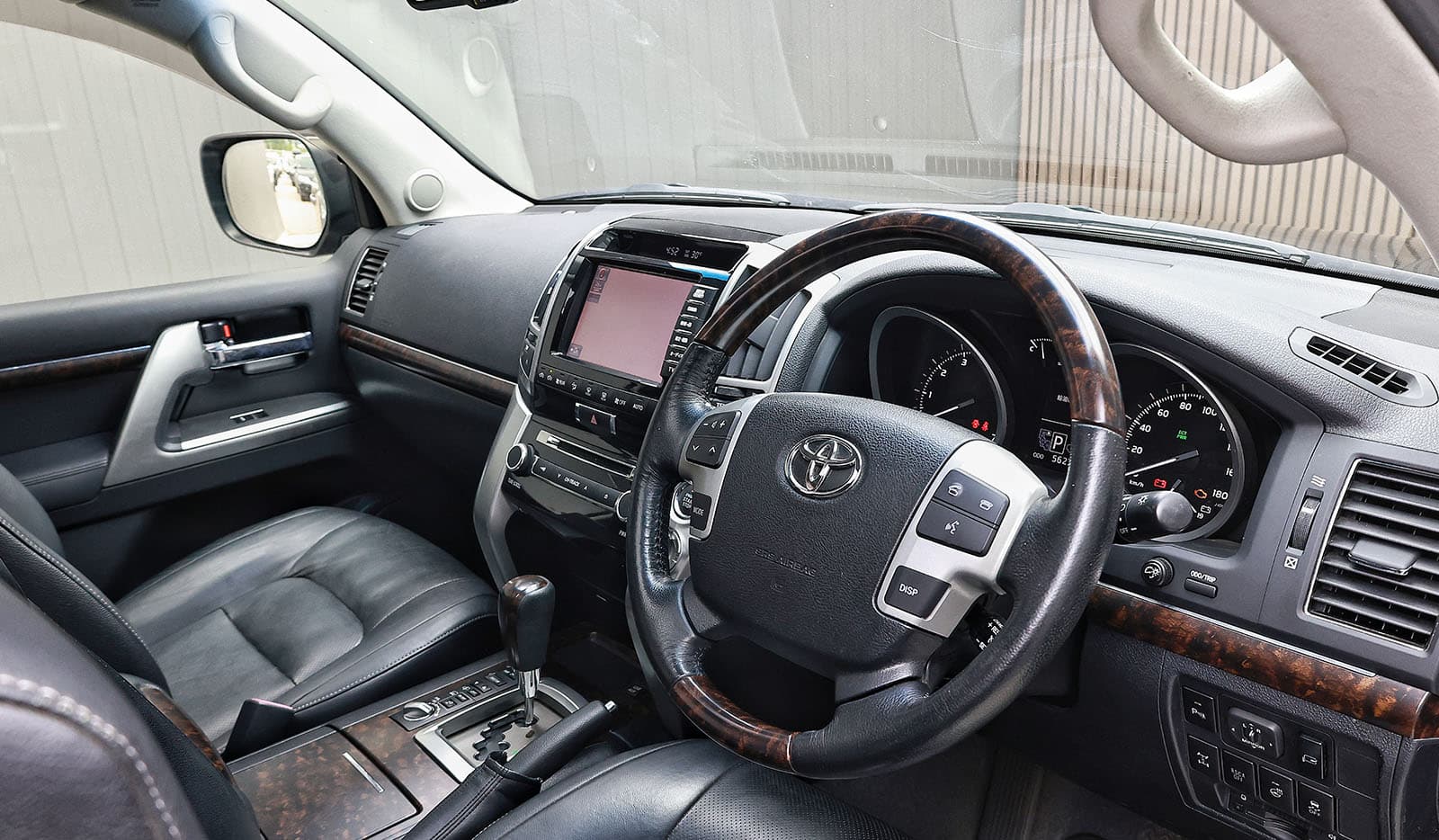 2013 Toyota Land Cruiser 200 ZX image-8