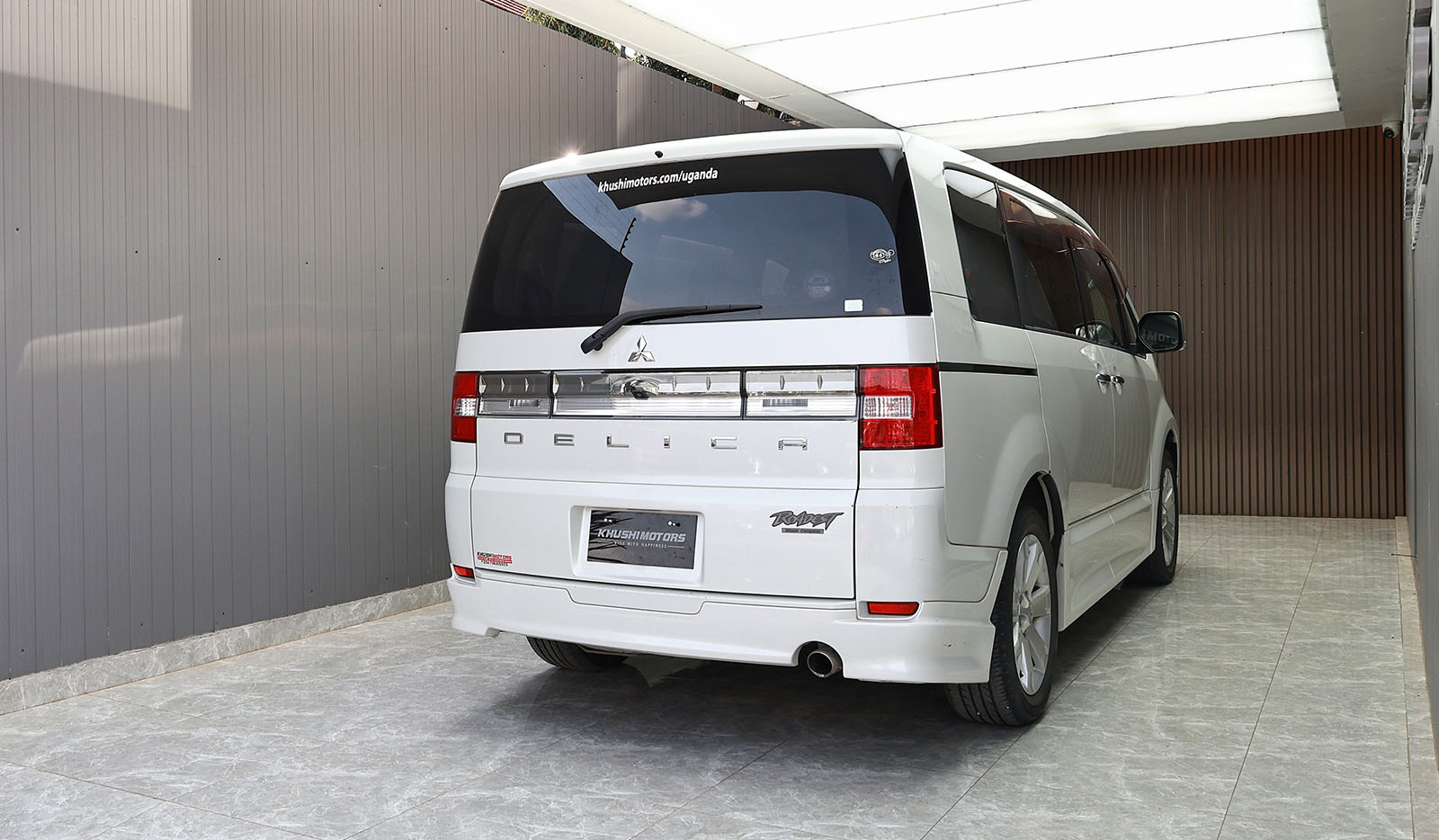2013 Mitsubishi DelicaD5 Roadest P package image-4