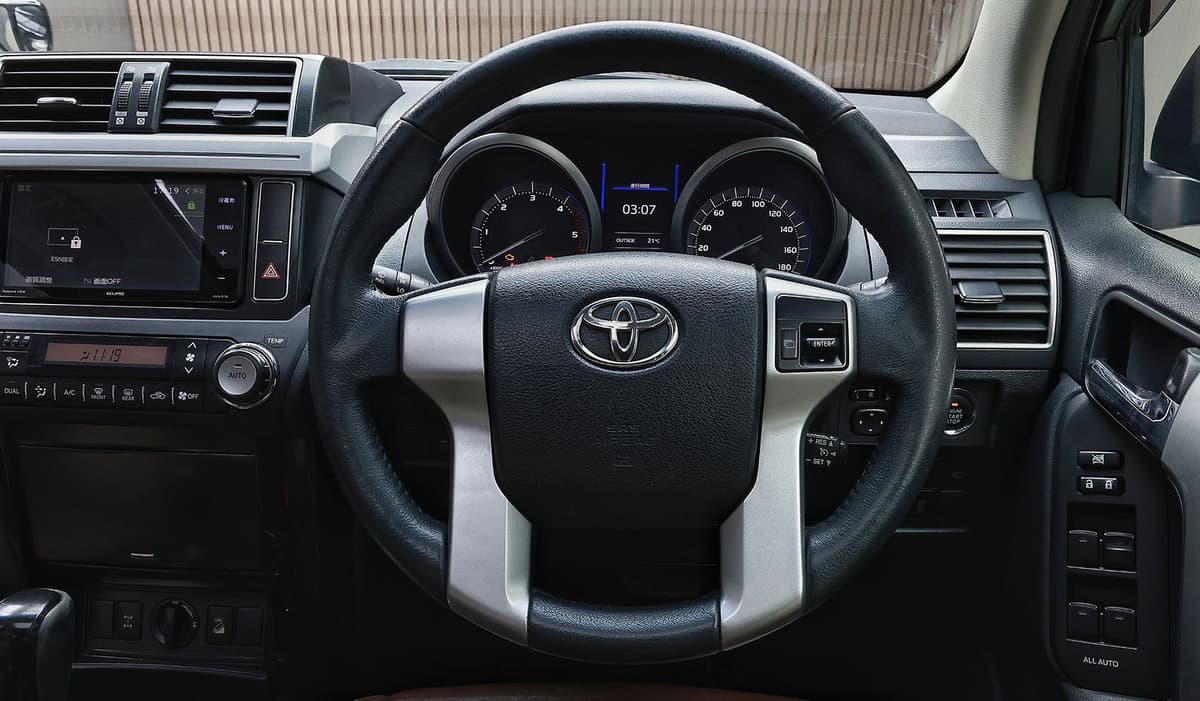 2017 Toyota Land Cruiser Prado G Frontier TX-L package image-9