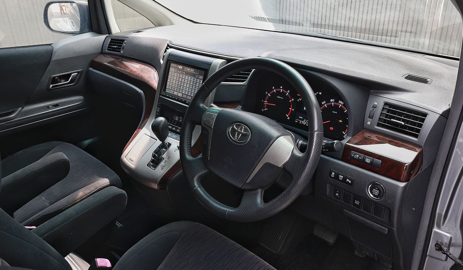 2012 Toyota Alphard 240S image-8
